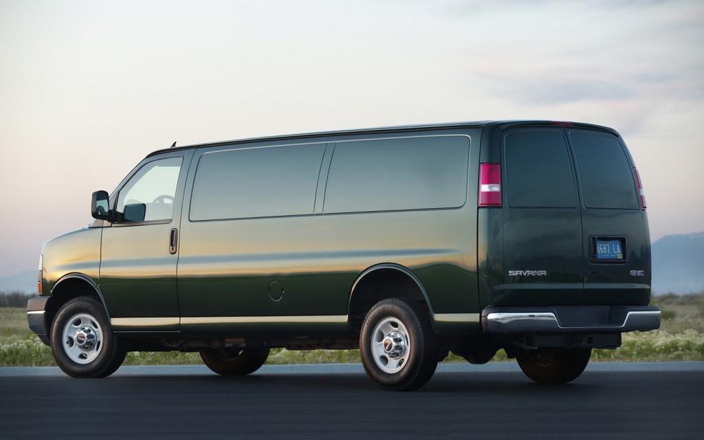 http---image.trucktrend.com-f-features-news-2013-163_news130605_2011_2013_chevrolet_express_gmc_savana_cng_recall-45851013-2013-GMC-Savana-rear